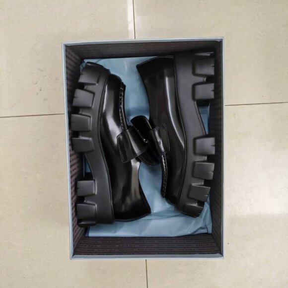 Prada Black Women's Loafers - Picture 3 of 6